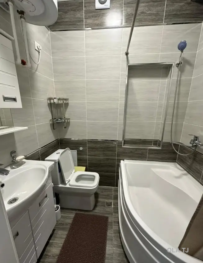 3 комнатная квартира, 3 этаж, 120 м²