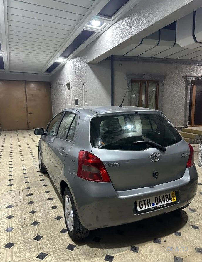 Toyota Yaris,  2009