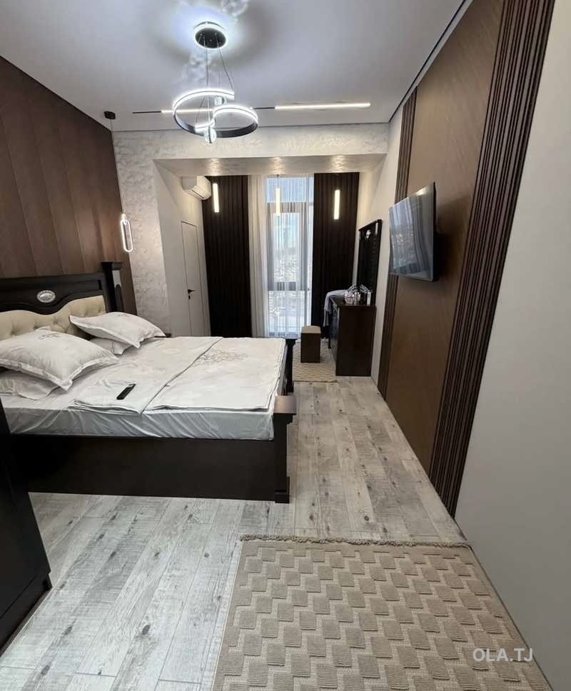 3 комнатная квартира, 22 этаж, 93 м²