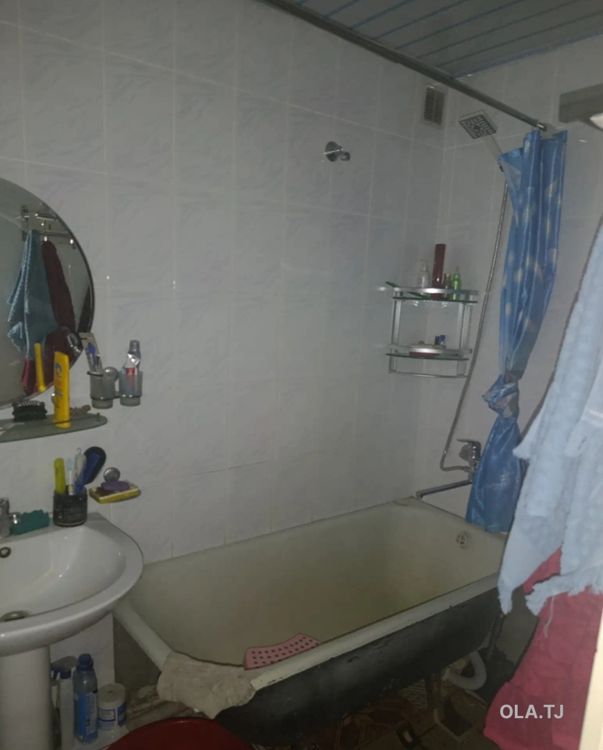 4 комнатная квартира, 2, 100 м²