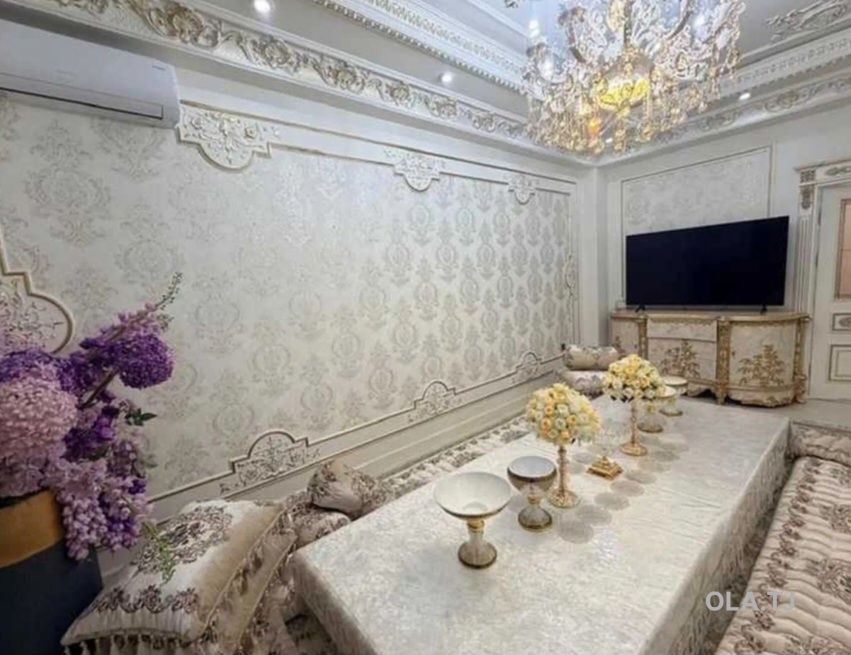 6 комнатная квартира, 4 этаж, 256 м²