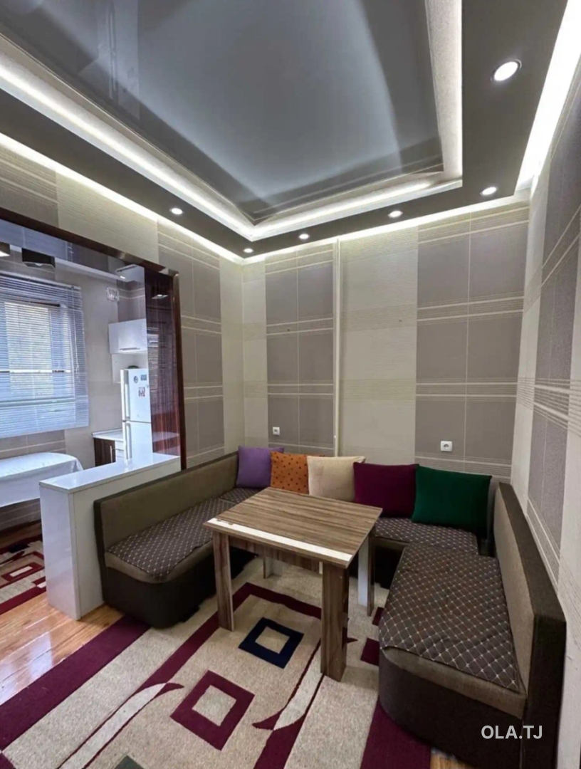 3 комнатная квартира, 2 этаж, 70 м²