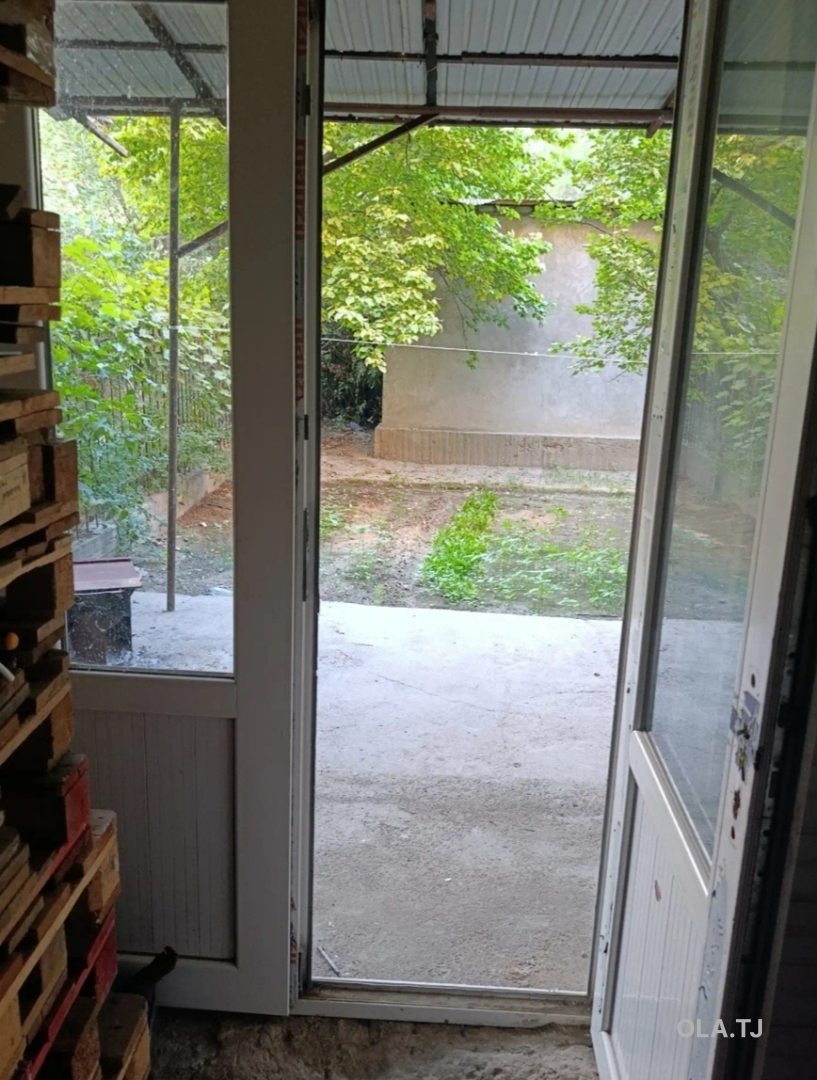 3 комнатная квартира, 1 этаж, 1 м²
