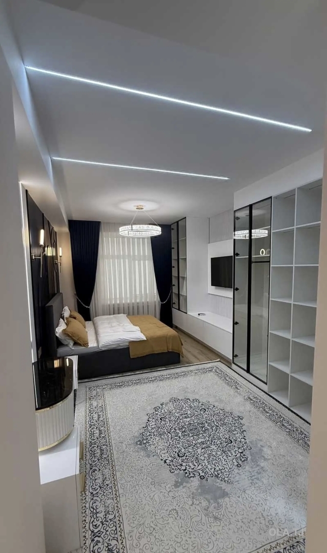 3 комнатная квартира, 3 этаж, 156 м²