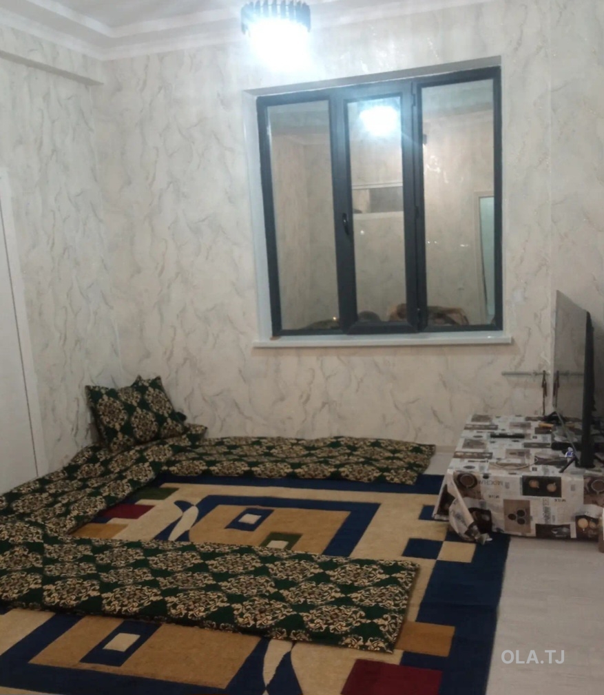 Комната в 3 комнатной квартире, 4/,