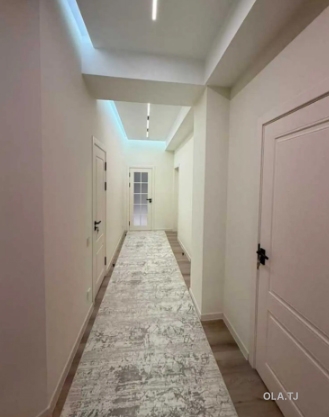 3 комнатная квартира, 9 этаж, 105 м²