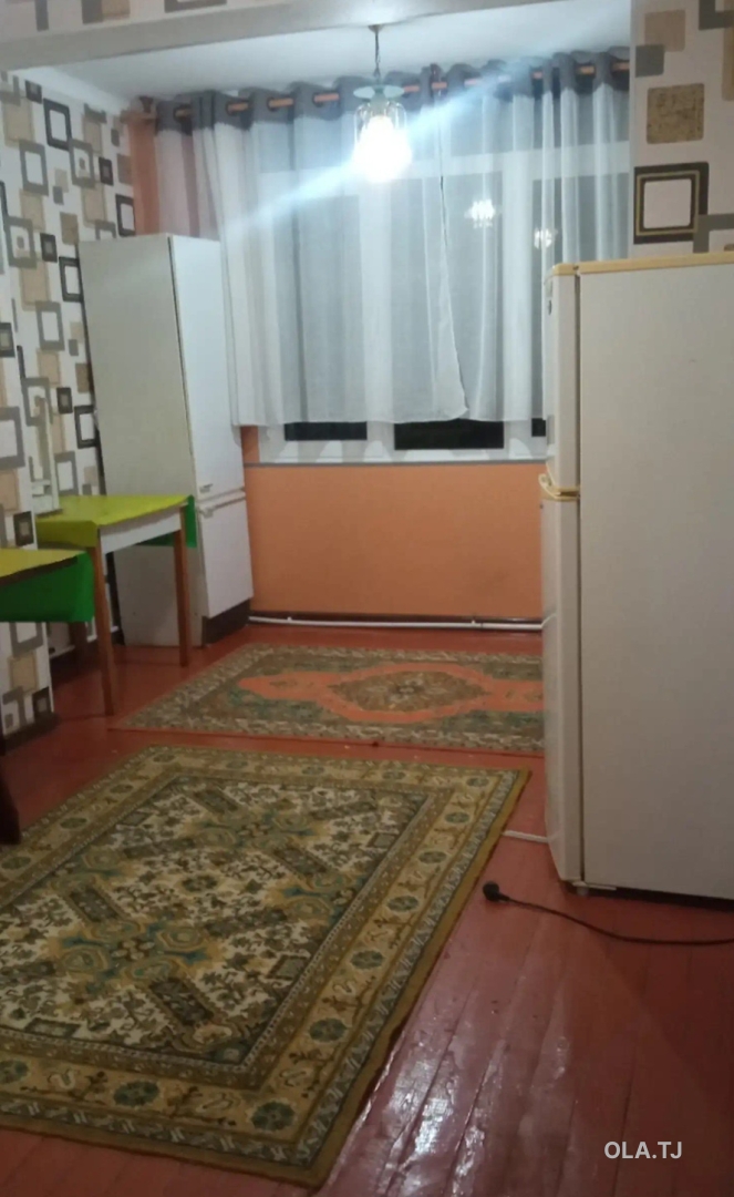 4 комнатная квартира, 2, 80 м²