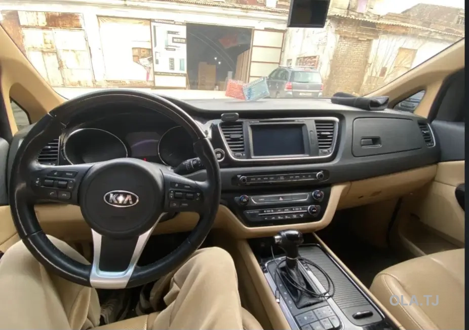 Kia Carnival,  2015