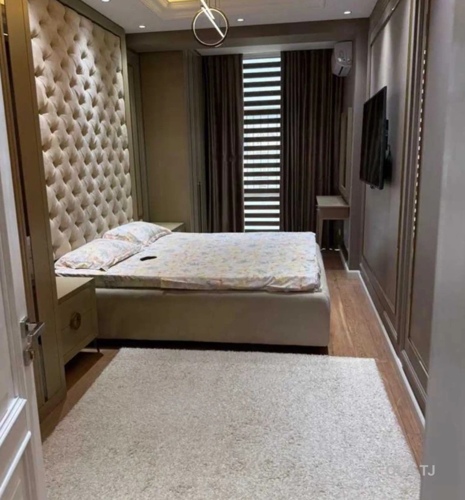 4 комнатная квартира, 11 этаж, 150 м²