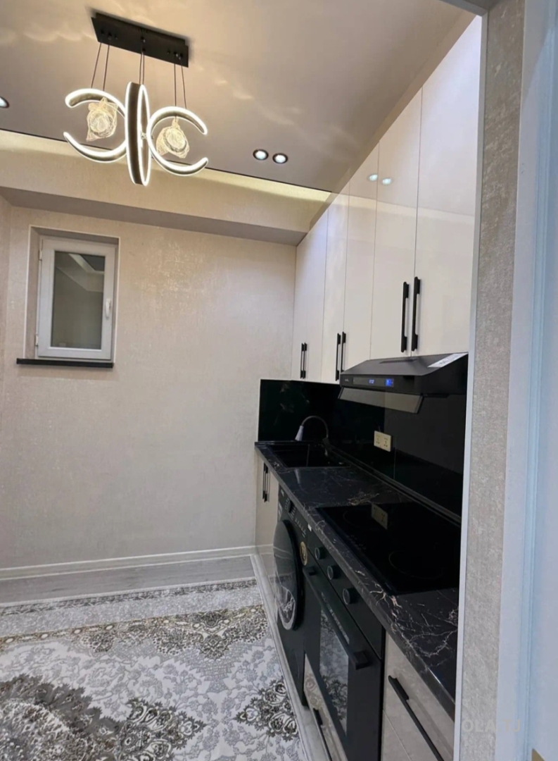 3 комнатная квартира, 9 этаж, 83 м²