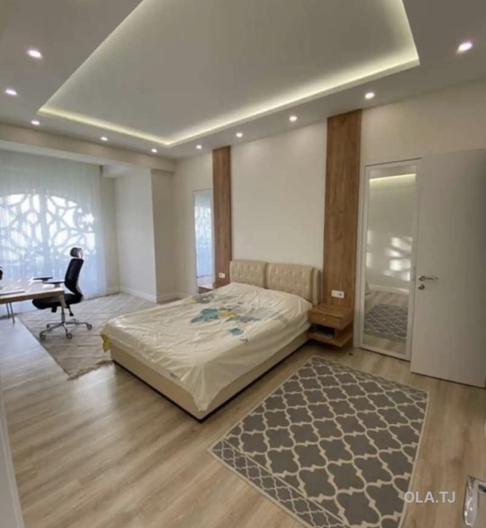 3 комнатная квартира, 14 этаж, 100 м²