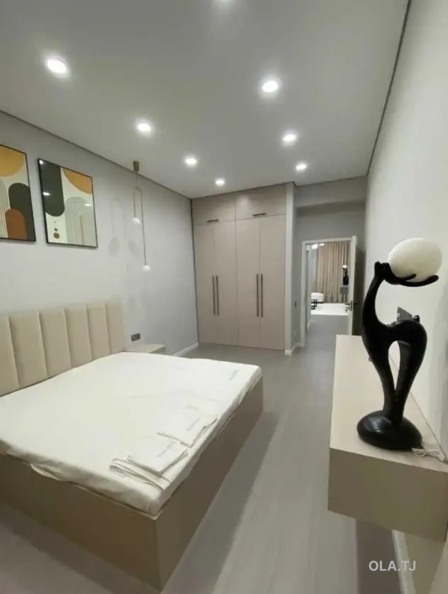 2 комнатная квартира, Цокольный этаж, 55 м²