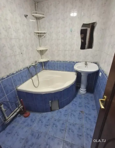 4 комнатная квартира, 3 этаж, 79 м²