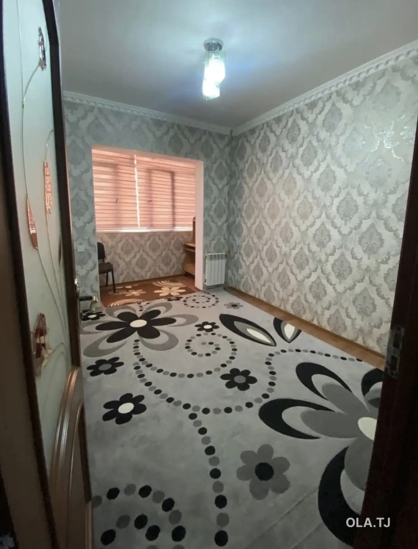 3 комнатная квартира, 2 этаж, 76 м²