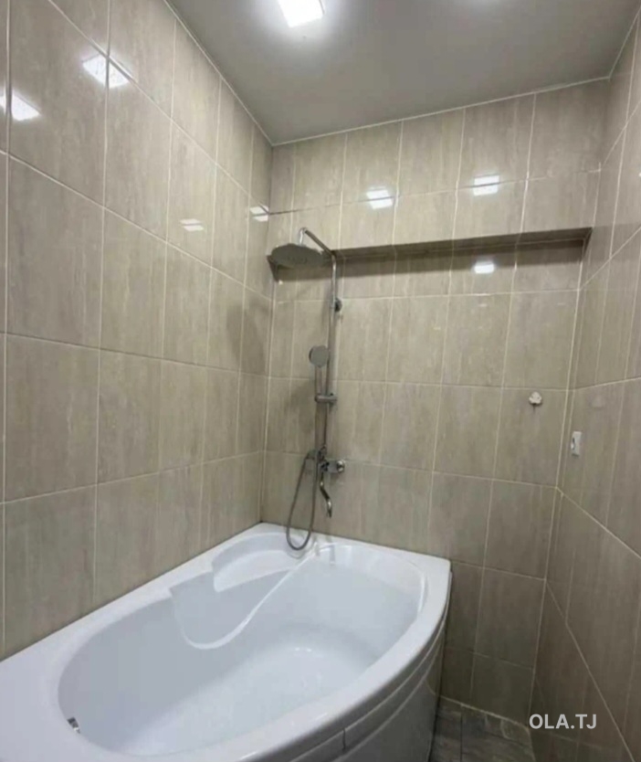 4 комнатная квартира, 4, 75 м²
