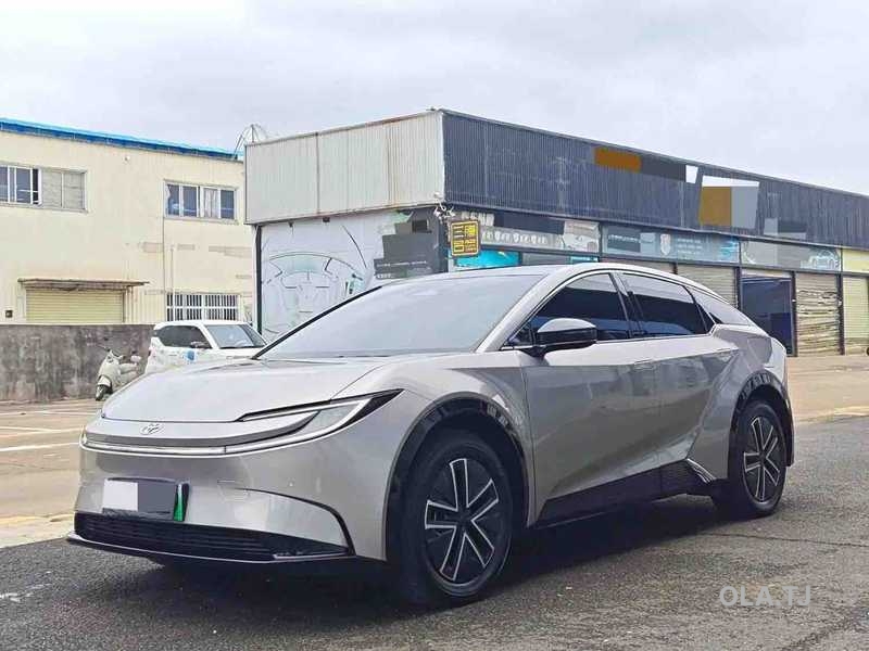 Toyota BZ3X,  2025
