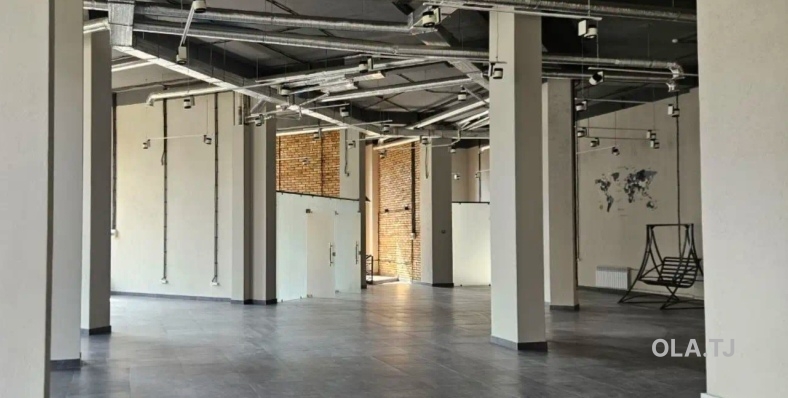 Офис в аренду, В жилом доме, 700 м²