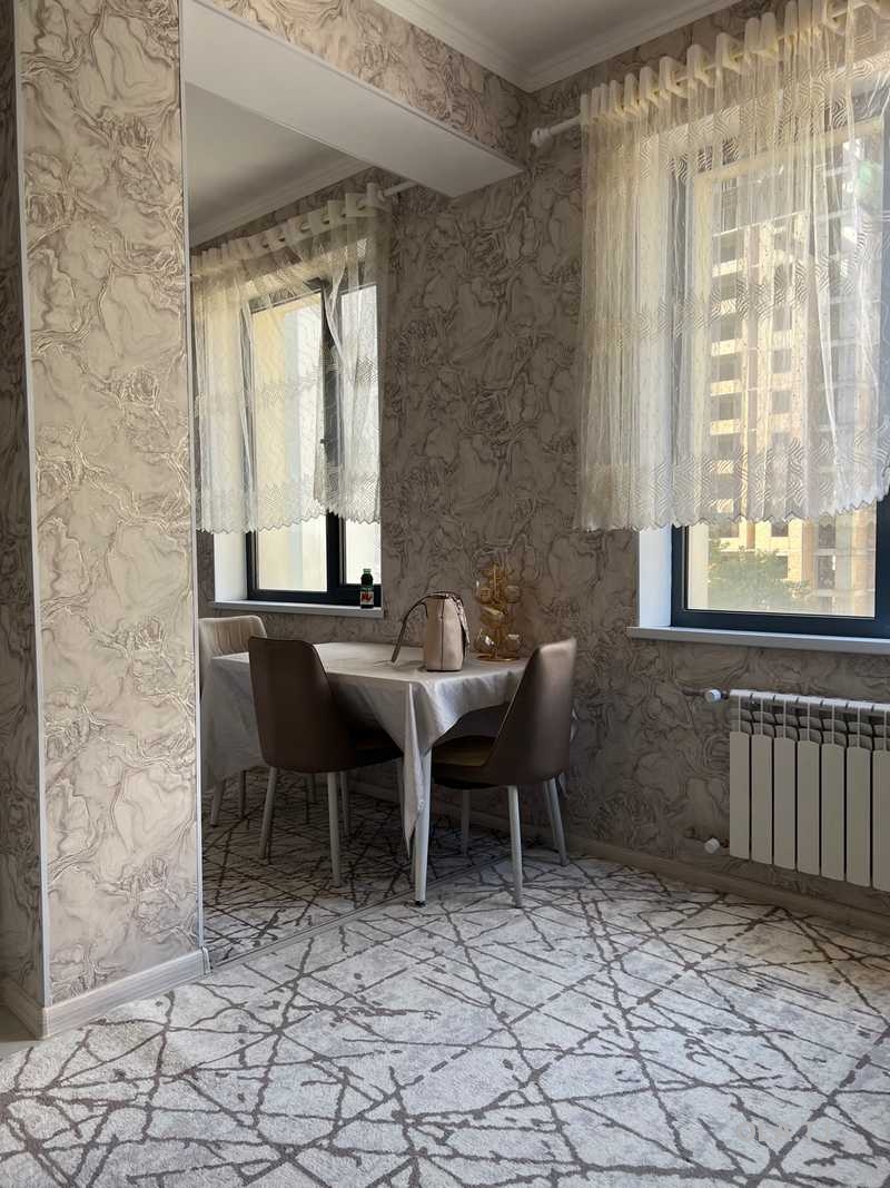 1 комнатная квартира, 5 этаж, 64 м²