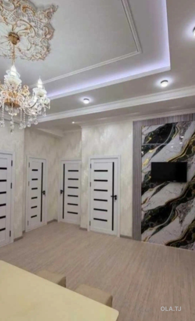 3 комнатная квартира, 1 этаж, 85 м²