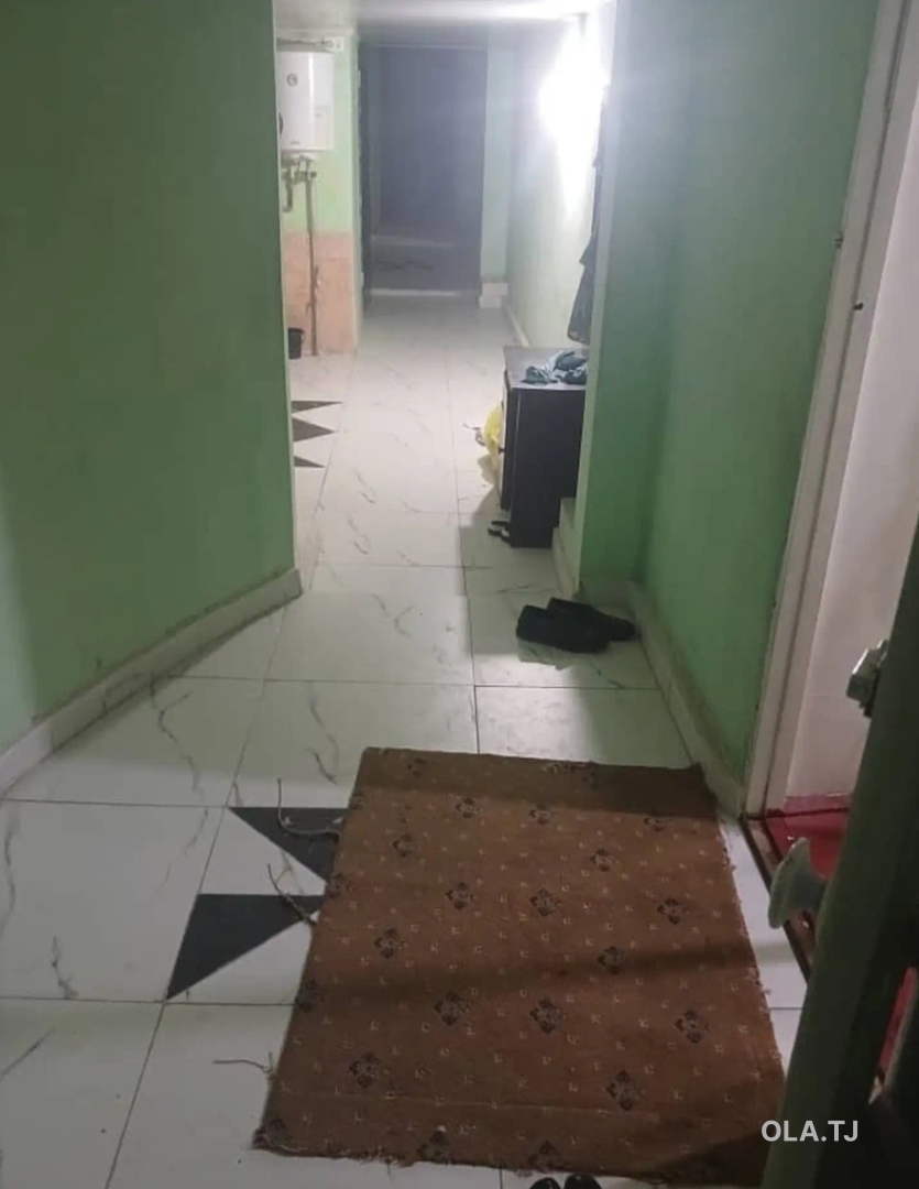 6 комнатная квартира, 2 этаж, 300 м²