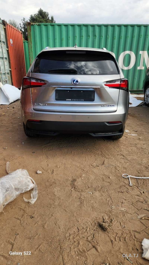 Lexus NX,  2015