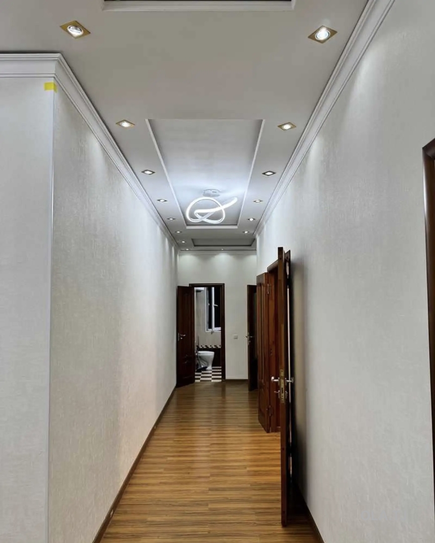 2 комнатная квартира, 8 этаж, 106 м²