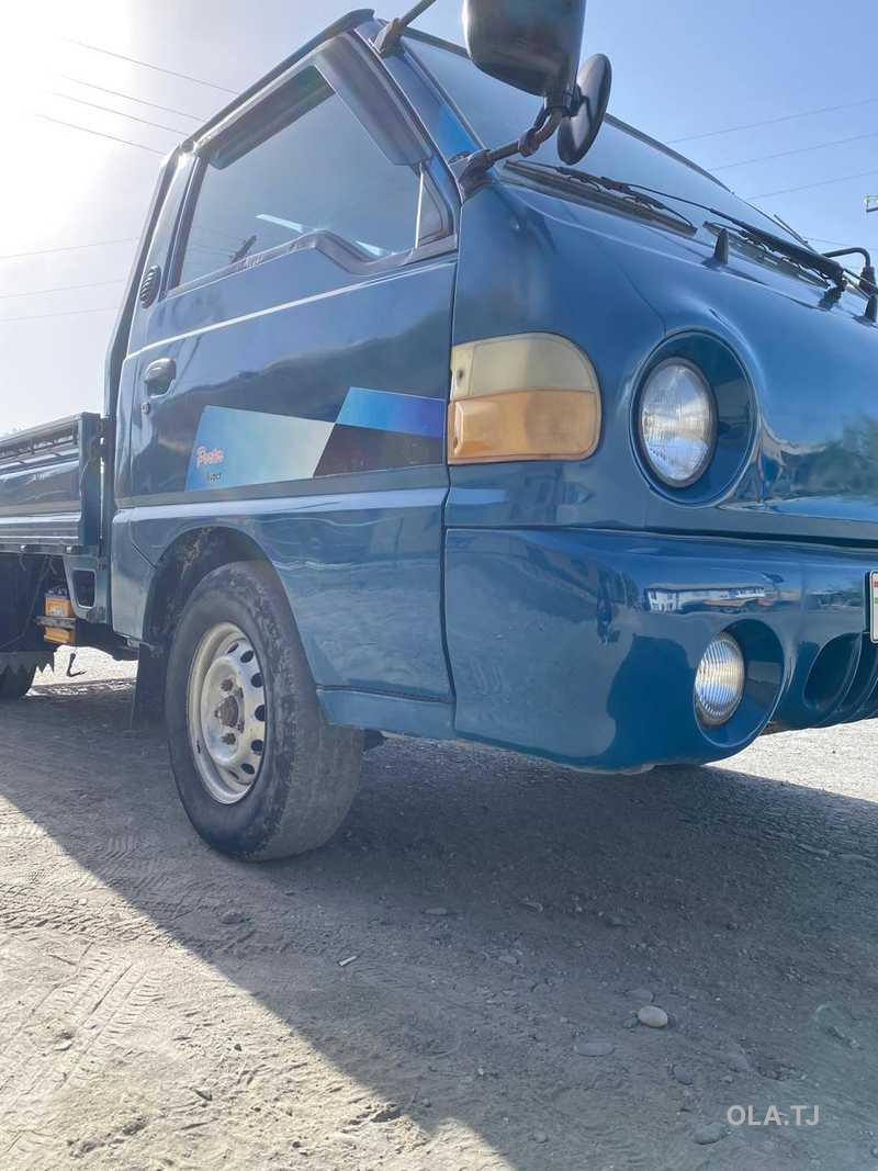 Бортовой автомобиль Hyundai Porter, 2002