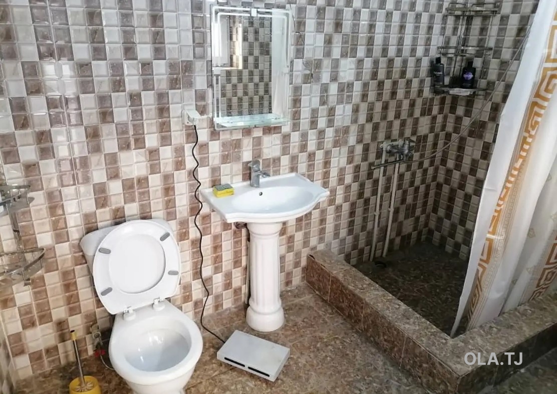 Дом (хавли), 7 комнат, 2 эт