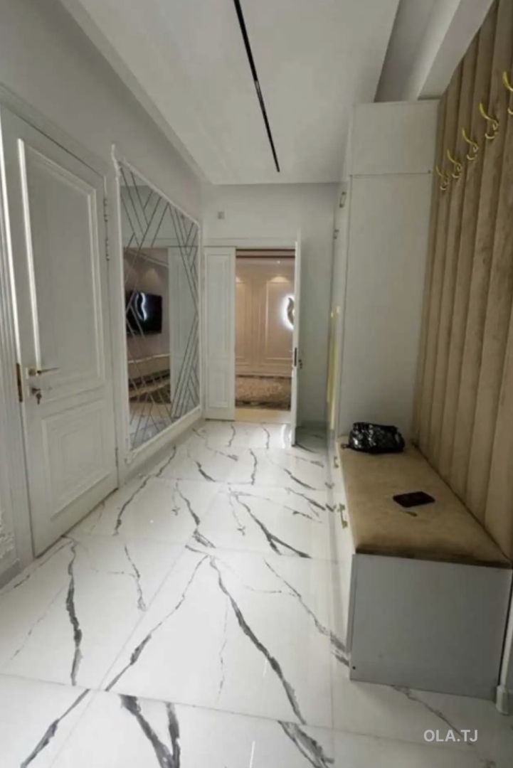 2 комнатная квартира, 9 этаж, 100 м²