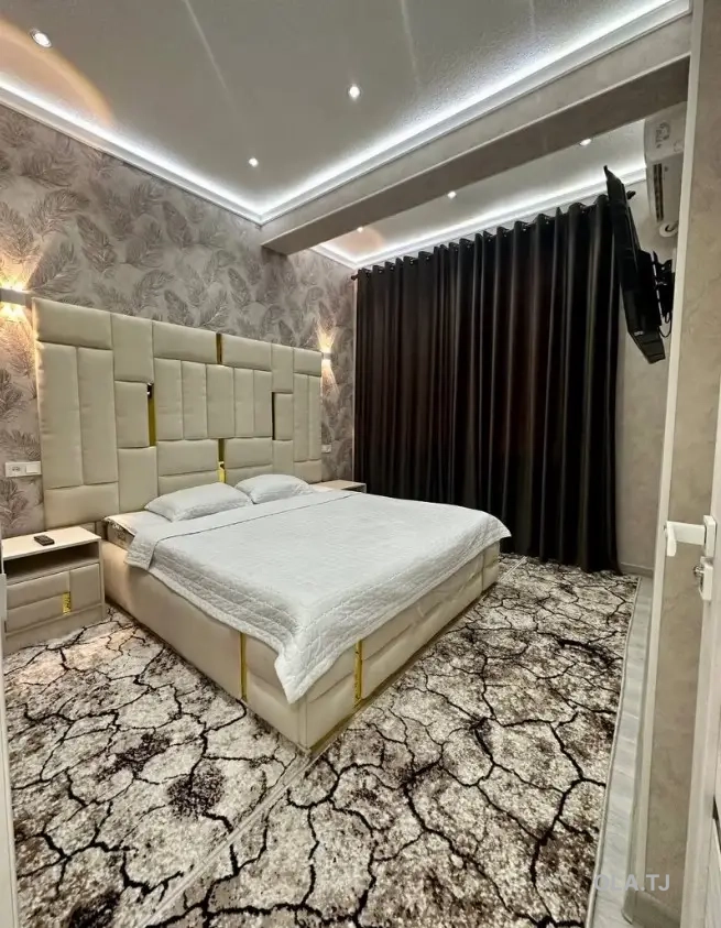 3 комнатная квартира, 2 этаж, 122м²