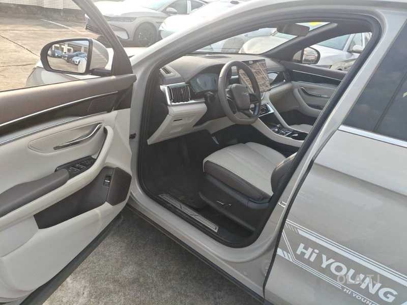 BYD Song Plus,  2025