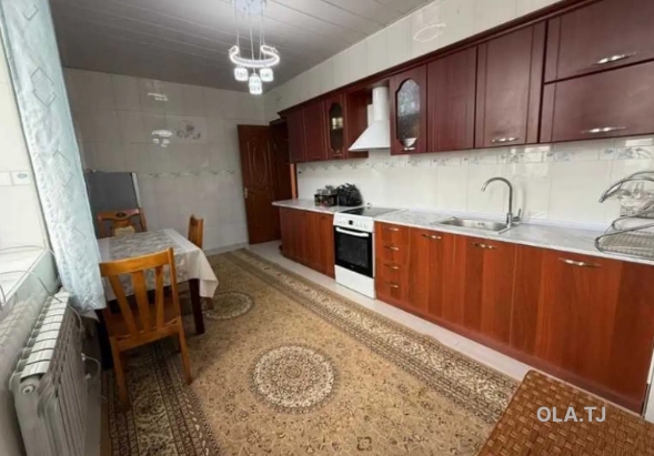 3 комнатная квартира, 10 этаж, 138 м²