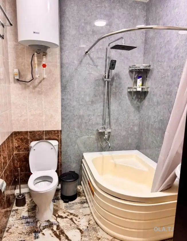 3 комнатная квартира, 2 этаж, 100 м²