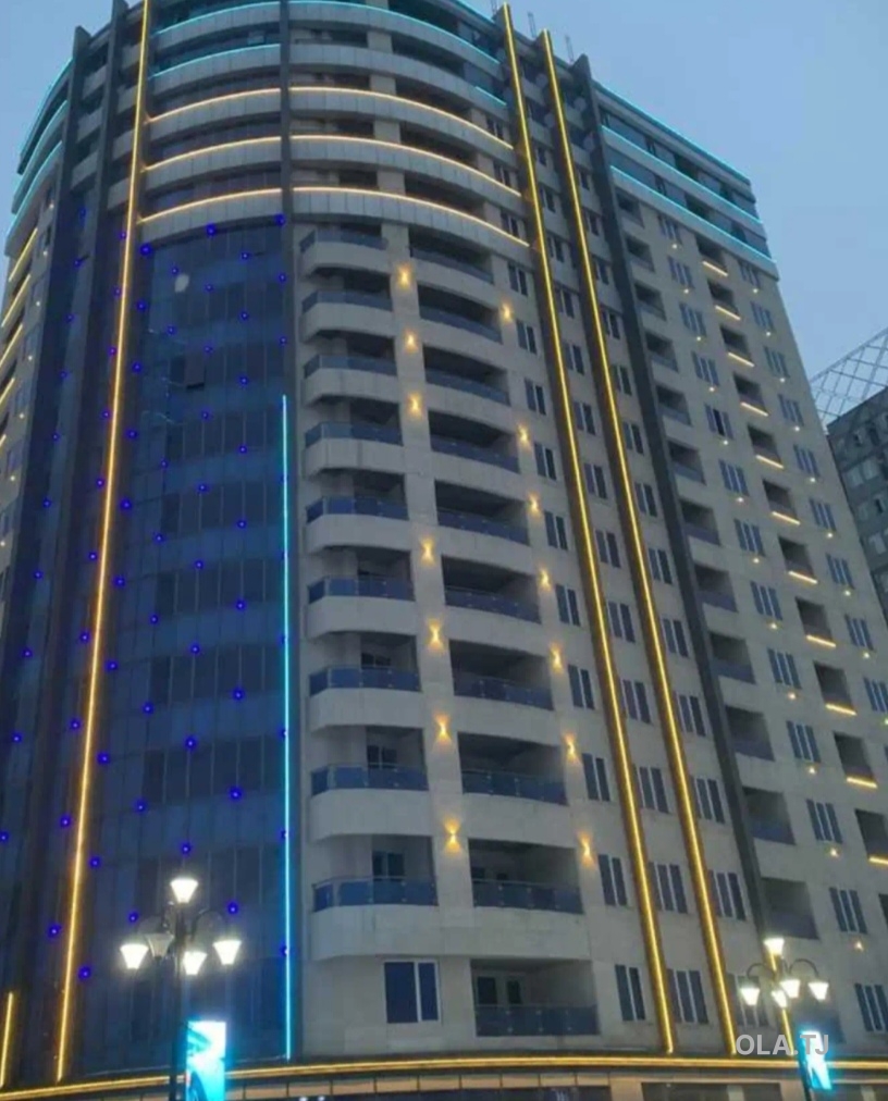 4 комнатная квартира, 14, 162 м²