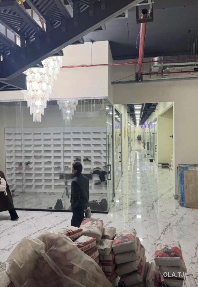 Офис в аренду, В бизнес-центре, 58 м²