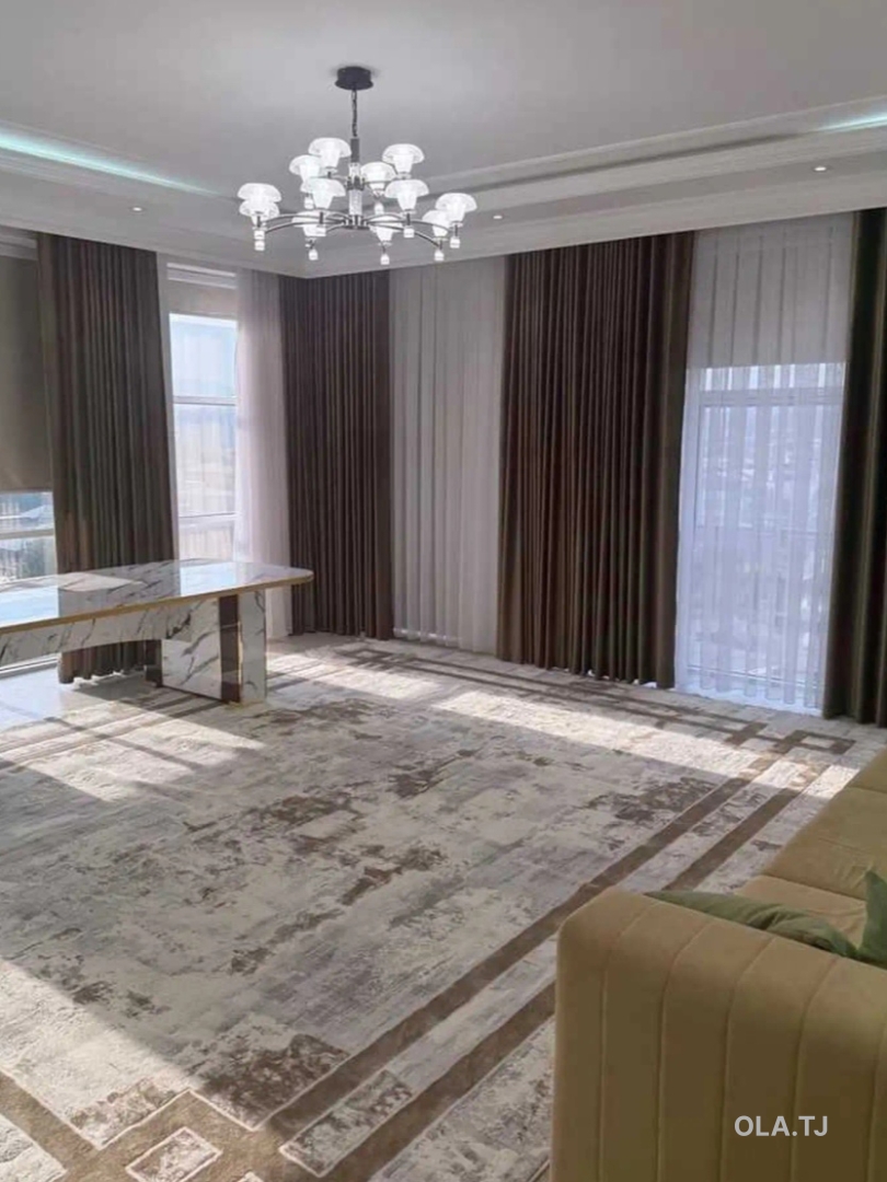 6 комнатная квартира, 5 этаж, 260 м²