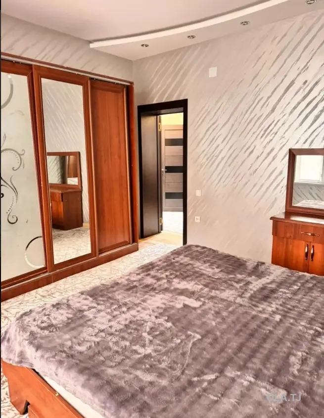 3 комнатная квартира, 2 этаж, 100 м²