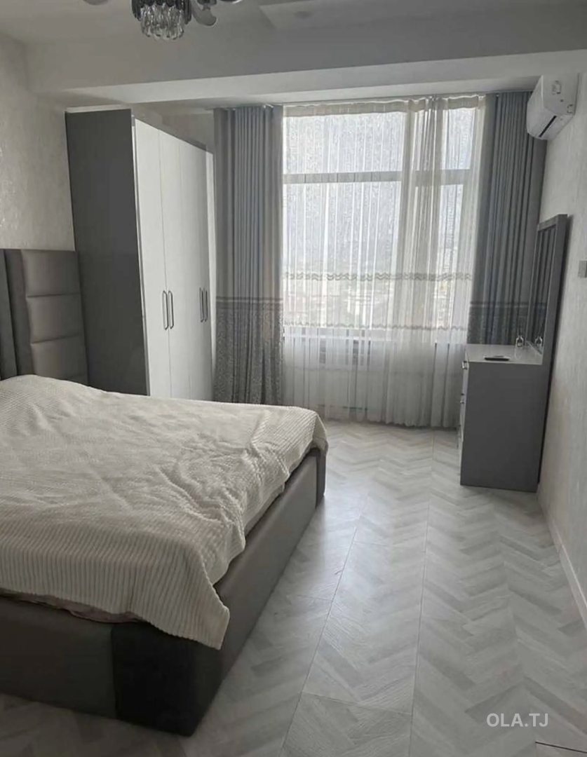 3 комнатная квартира, 13 этаж, 150 м²
