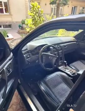 Mercedes-Benz E-Класс,  2001