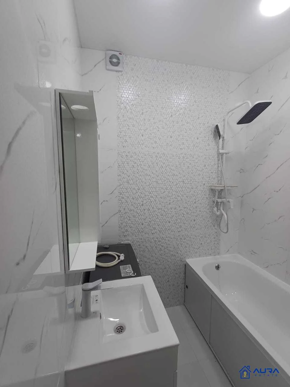 3 комнатная квартира, 5 этаж, 65 м²