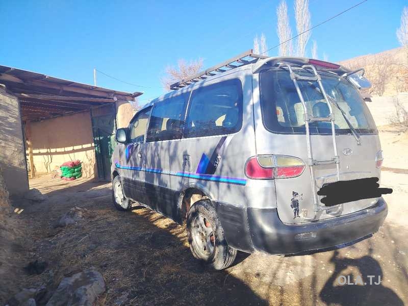 Микроавтобус Hyundai Starex,2000