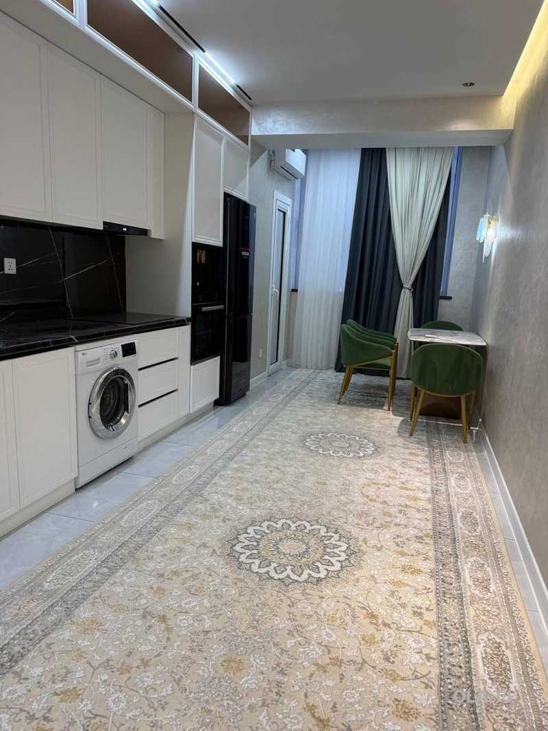 3 комнатная квартира, 13 этаж, 125 м²
