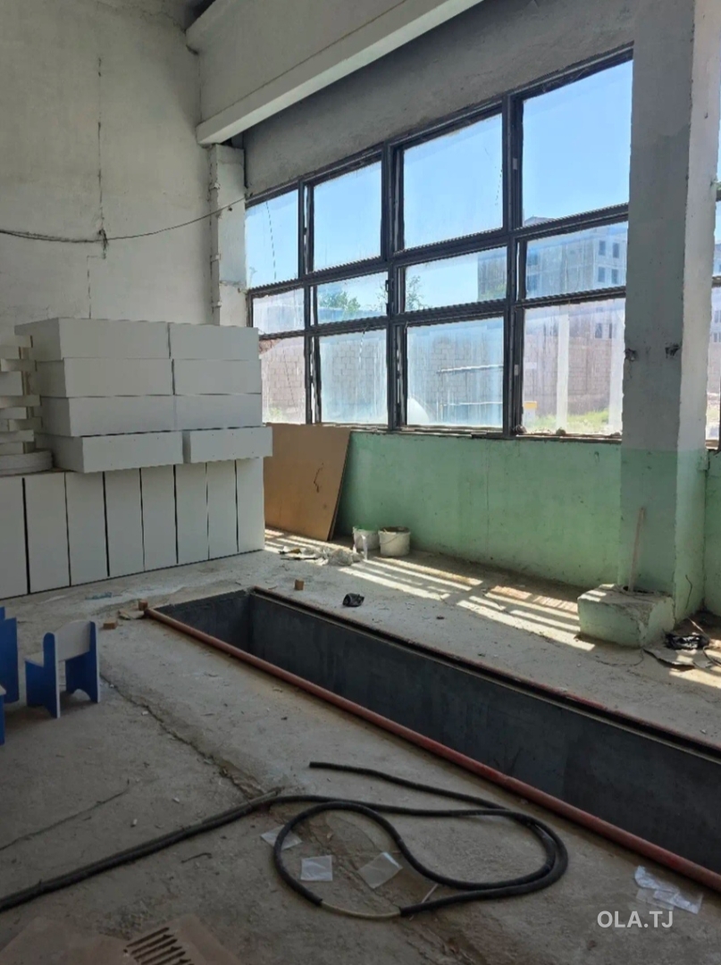 Офис в аренду, В жилом доме, 650 м²