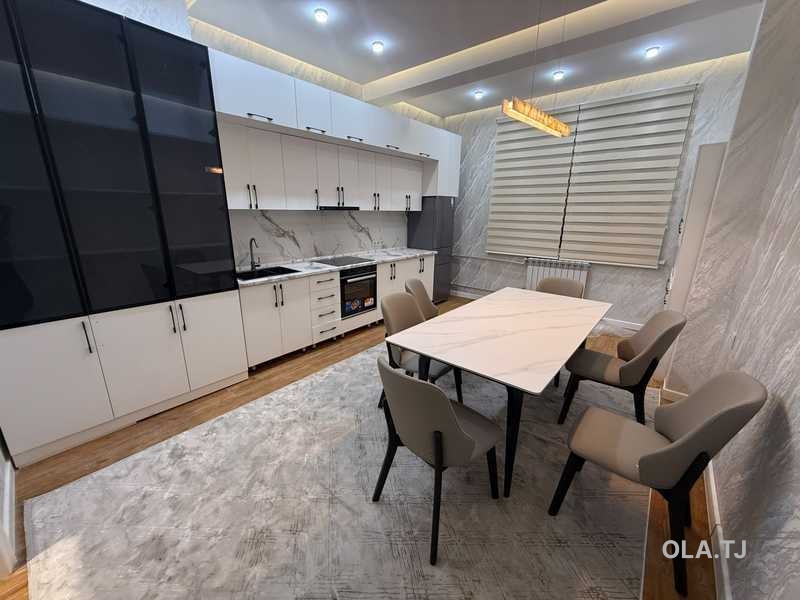 2 комнатная квартира, 3 этаж, 105 м²