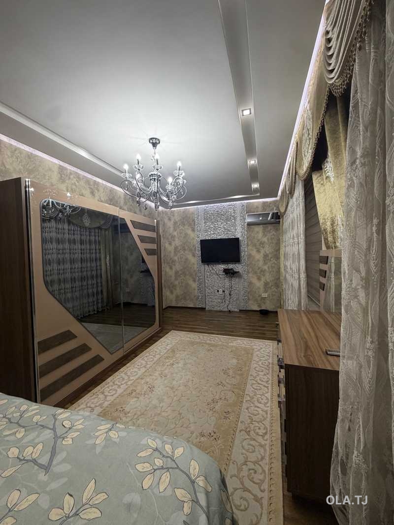 3 комнатная квартира, 12 этаж, 130 м²