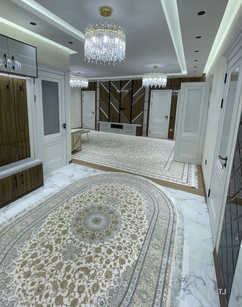 4 комнатная квартира, 14, 218 м²