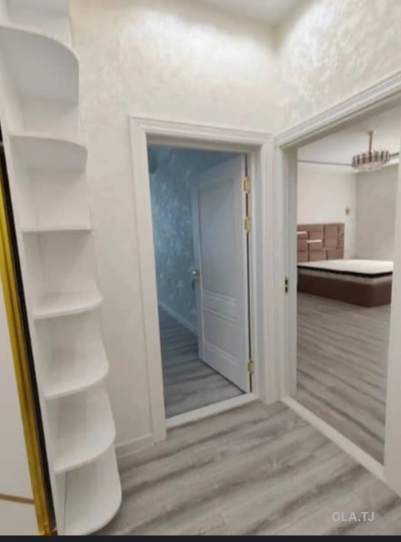 3 комнатная квартира, 3 этаж, 117 м²