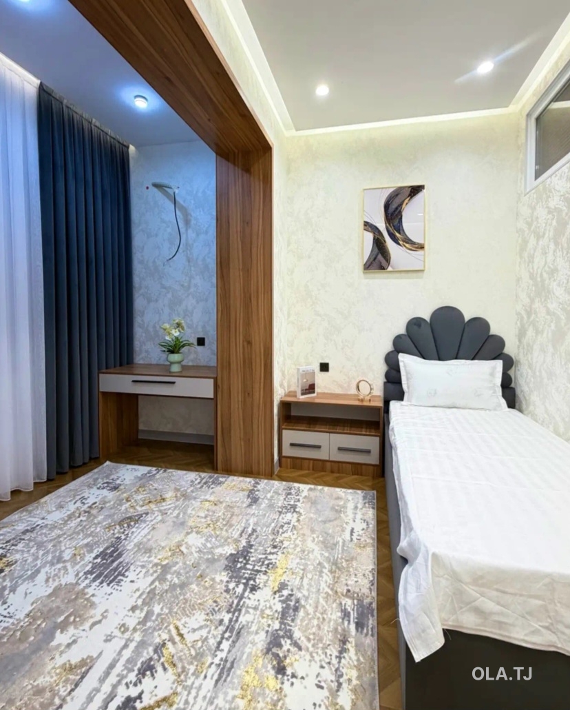 4 комнатная квартира, 7, 103 м²