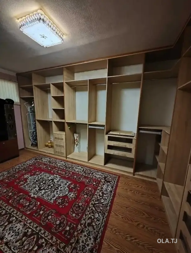 6 комнатная квартира, 1 этаж, 240 м²