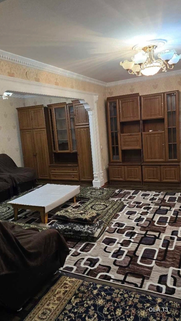 4 комнатная квартира, 1 этаж, 84 м²
